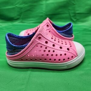 Skechers Foamies Toddler Girl Size 8 Pink/Blue Slip On No Tie Water Rubber Shoes
